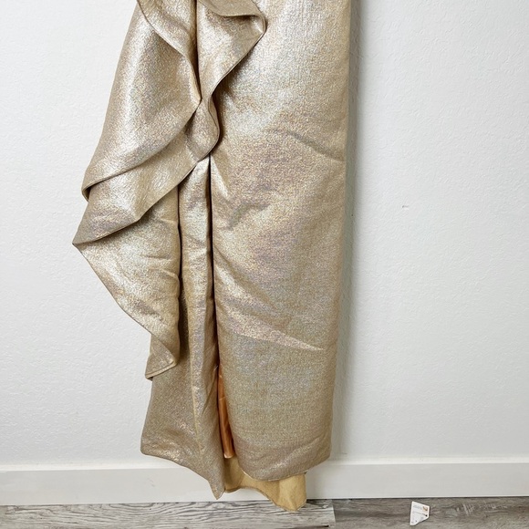 Mac Duggal Asymmetric Metallic Ruffle Gown - Picture 5 of 13